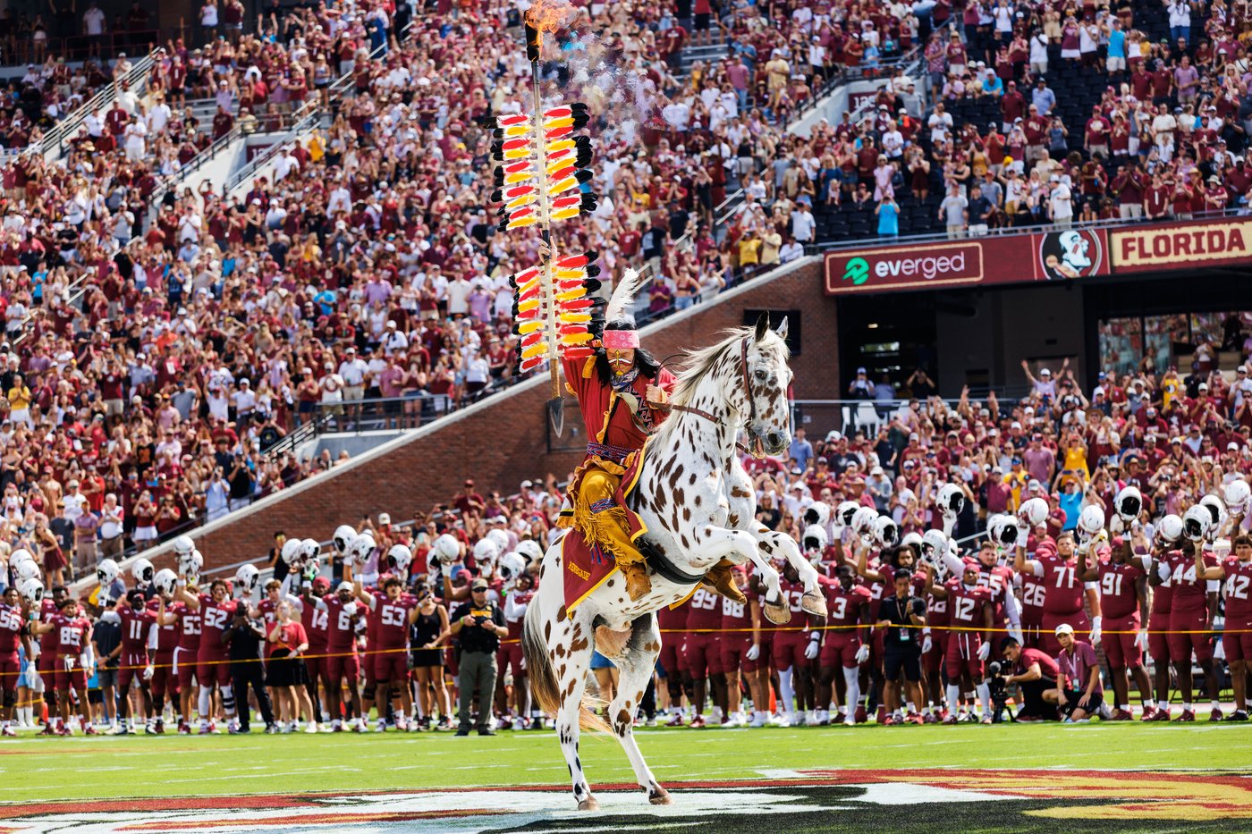 Chief Osceola and Renegade have dazzled Florida State fans with tribe's approval for nearly 50 years | iNFOnews.ca