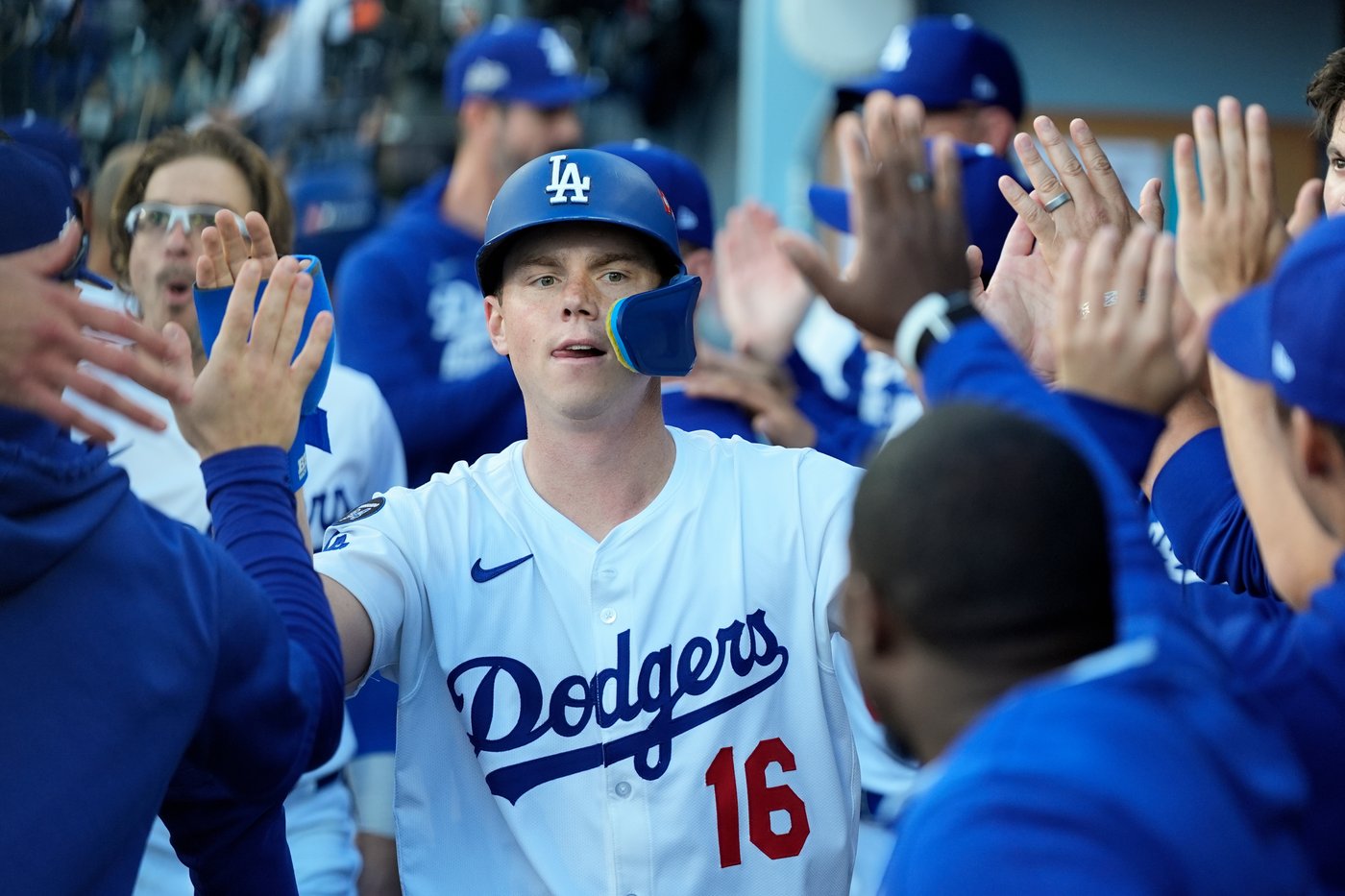Dodgers near repeat World Series trip, beat Brewers 3-1 behind Glasnow, Edman for 3-0 NLCS lead | iNFOnews.ca Dodgers near repeat World Series trip, beat Brewers 3-1 behind Glasnow, Edman for 3-0 NLCS lead | iNFOnews.ca