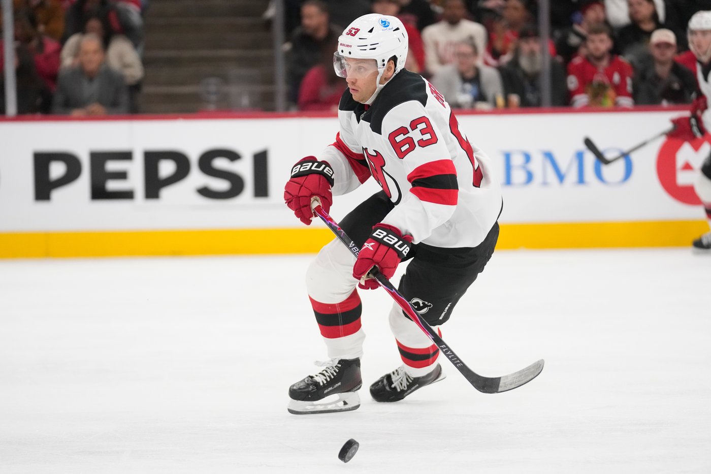 Simon Nemec scores 3rd goal of game in OT as Devils top Blackhawks 4-3 | iNFOnews.ca