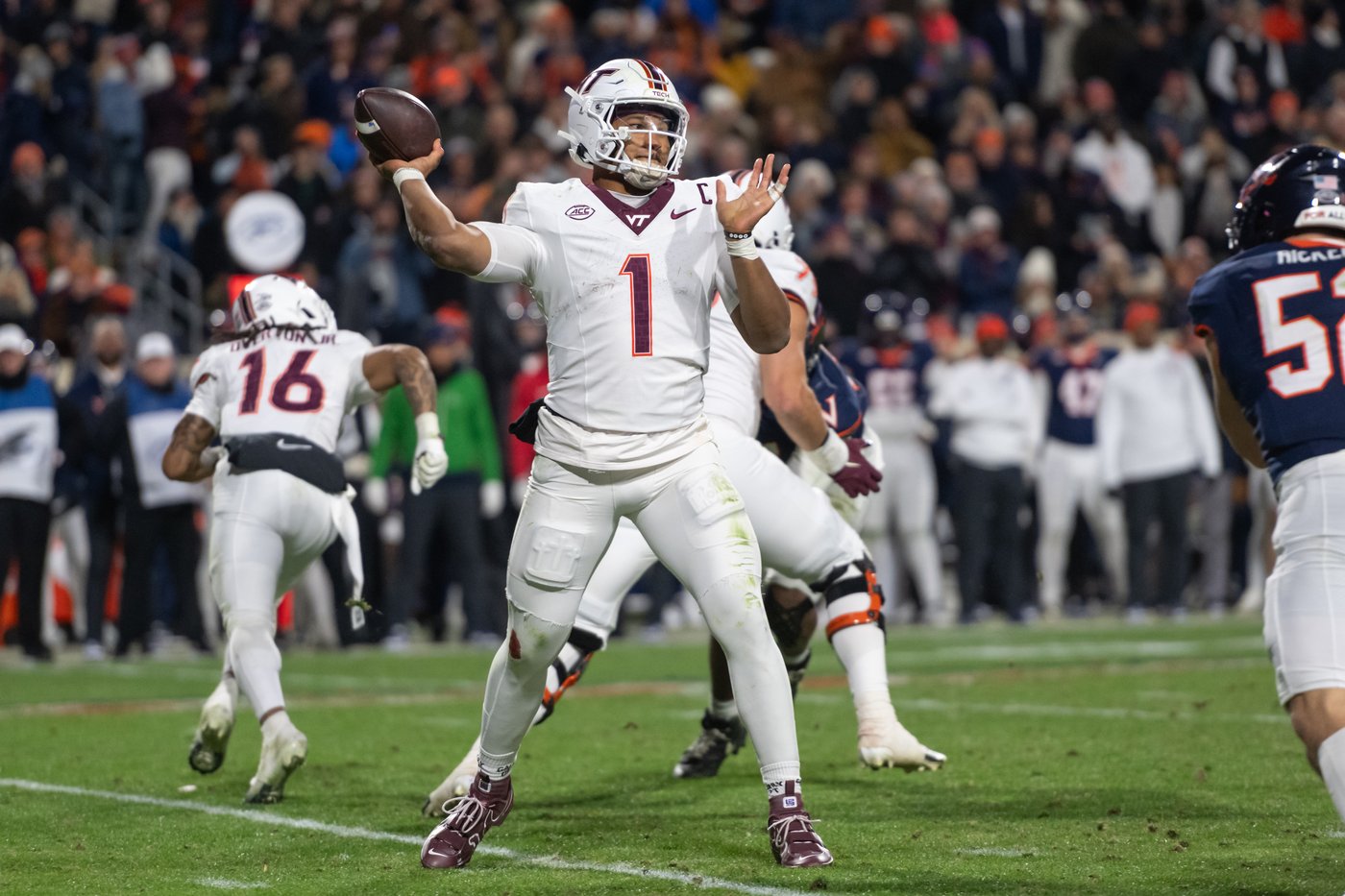 No. 17 Virginia tops Virginia Tech 27-7 to clinch a spot in ACC title game | iNFOnews.ca