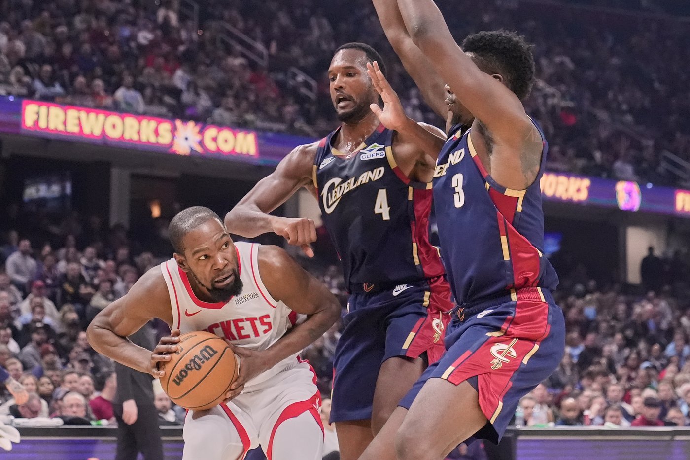 Alperen Sengun scores 28 points as Rockets top Cavaliers 114-104 for fifth straight win | iNFOnews.ca