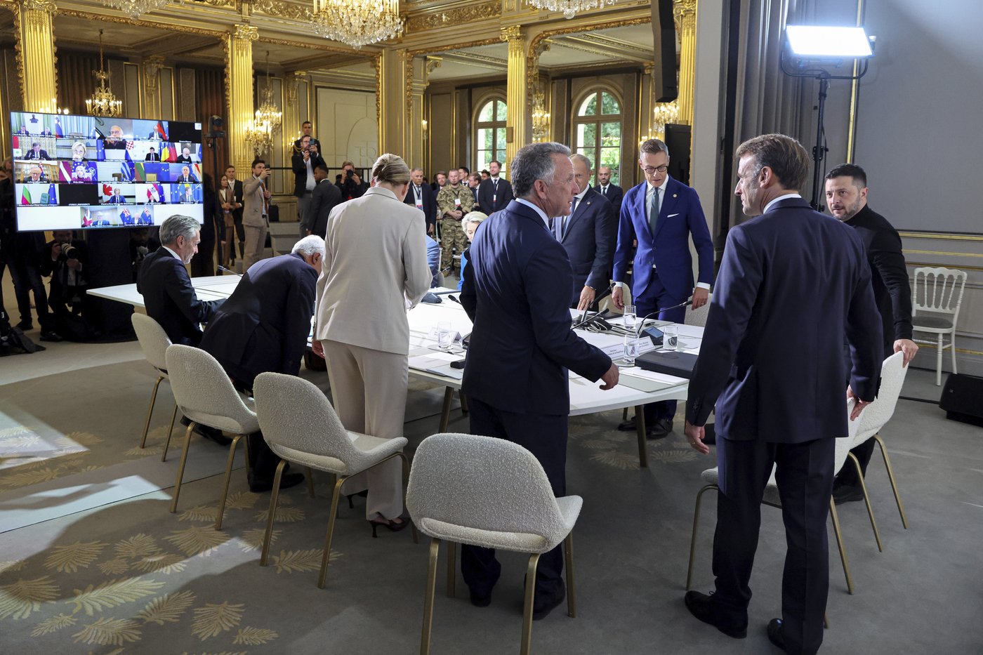 Macron says 26 countries pledge troops as a reassurance force for Ukraine after war ends | iNFOnews.ca Macron says 26 countries pledge troops as a reassurance force for Ukraine after war ends | iNFOnews.ca