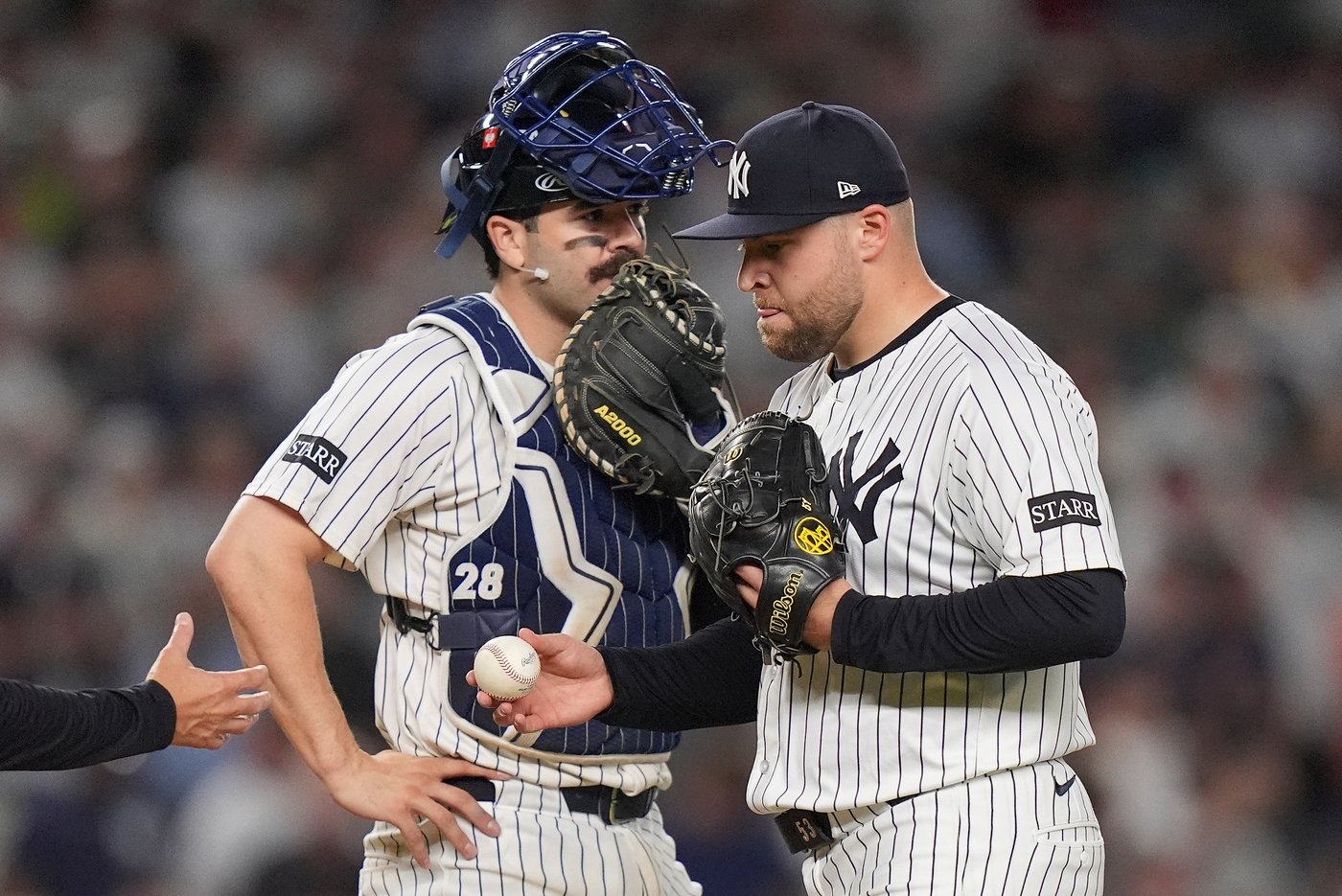 Boone defends his moves after Yankees bullpen falters again in playoff-opening loss to the Red Sox | iNFOnews.ca