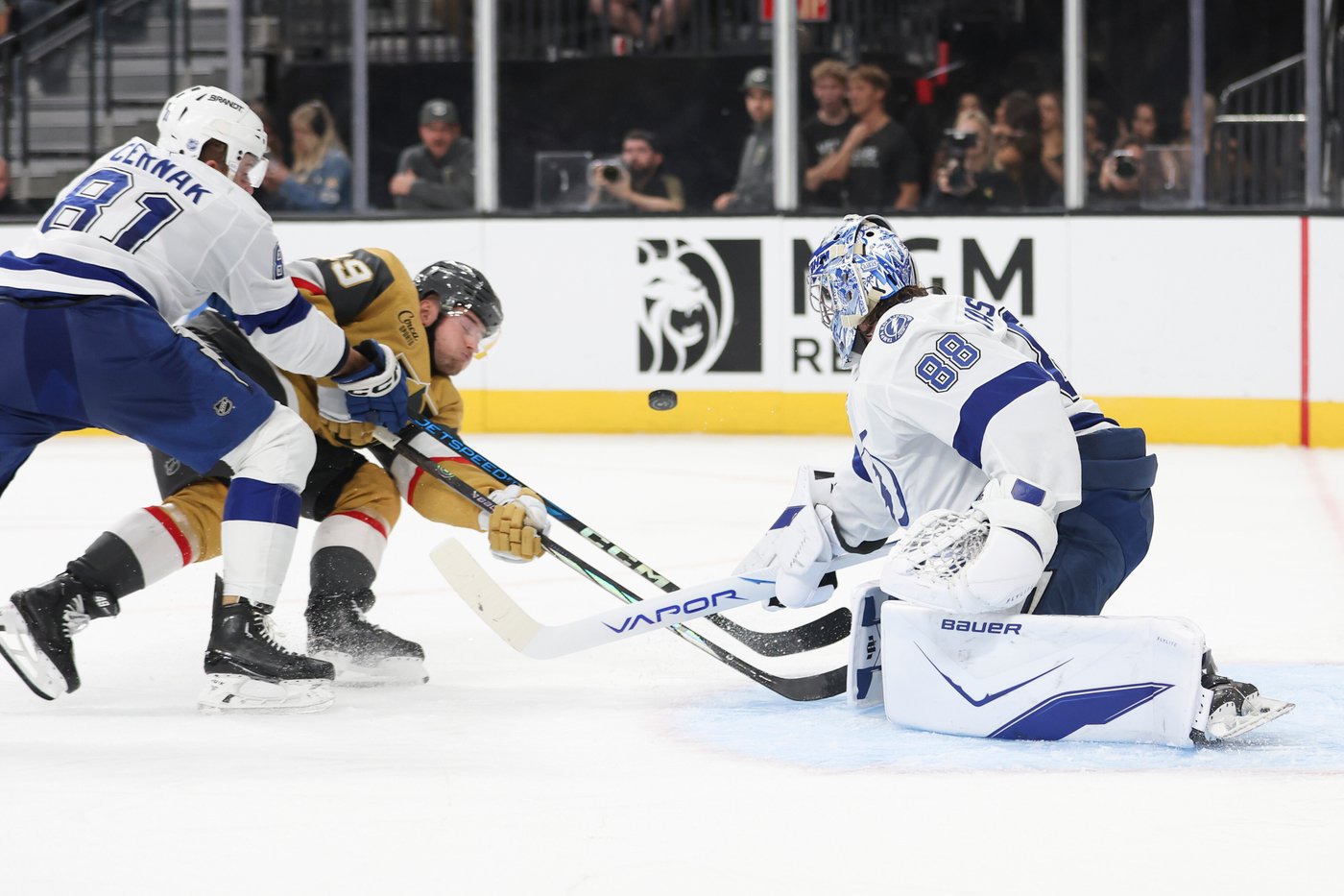 Kucherov scores twice in third period as Lightning beat Golden Knights 6-3 | iNFOnews.ca
