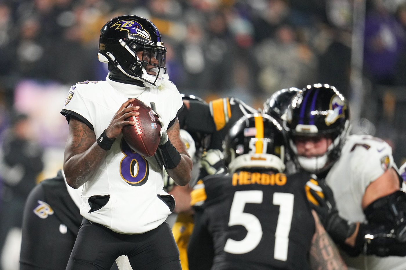 Rodgers and Steelers win AFC North, beating Ravens 26-24 after Loop misses kick at buzzer | iNFOnews.ca