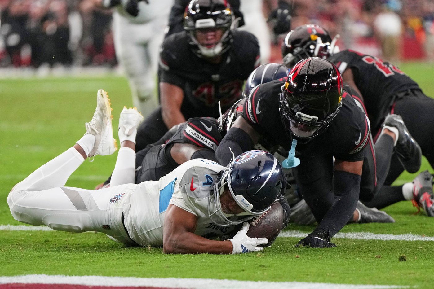 Cardinals fall apart after Demercado loses ball at goal line for touchback in loss to Titans | iNFOnews.ca