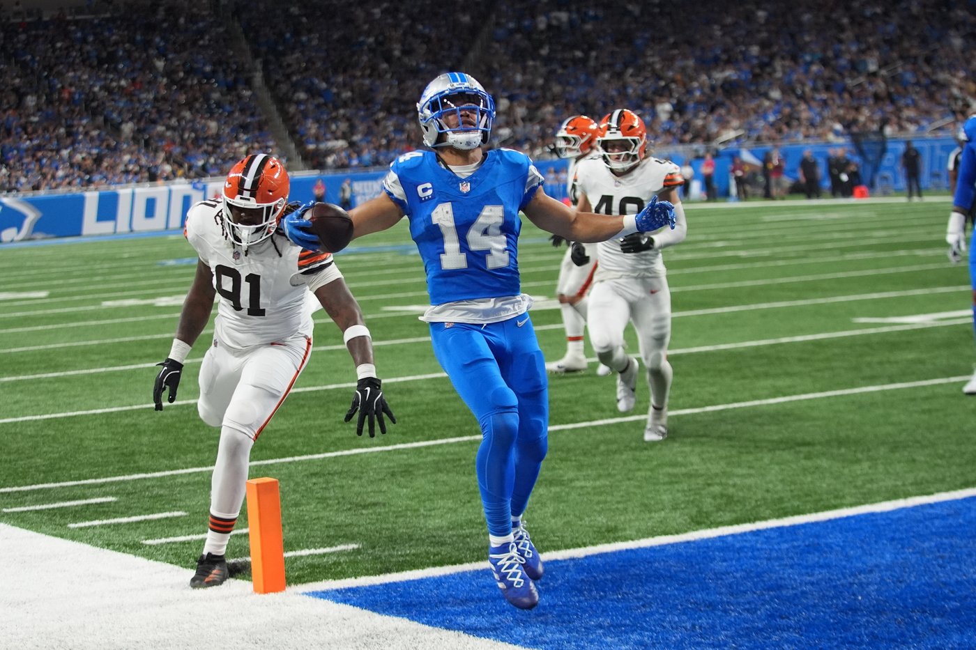 Lions dominate Browns despite injuries to cornerbacks | iNFOnews.ca
