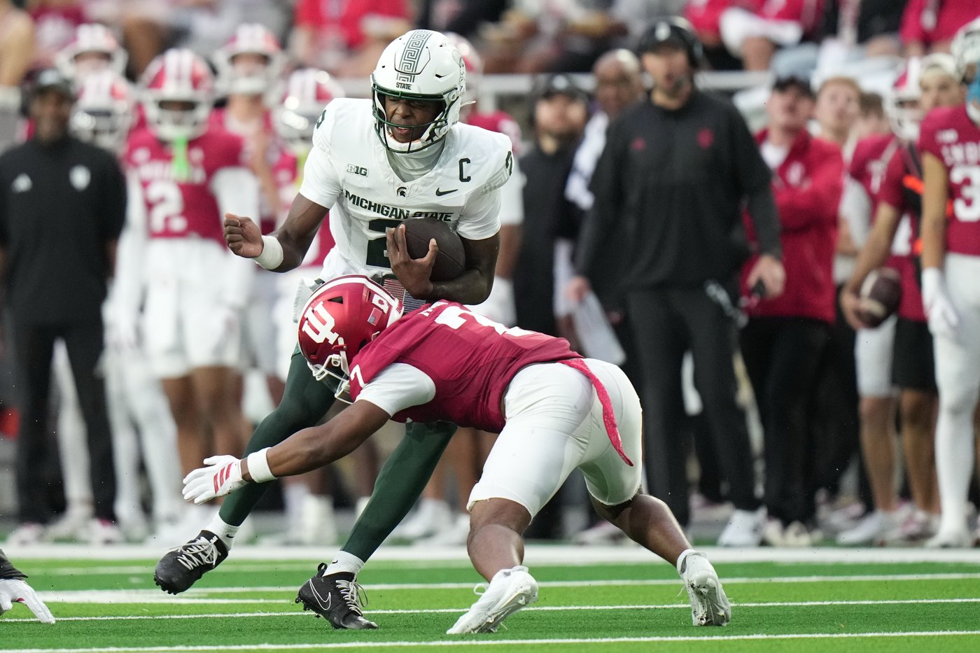 Mendoza throws four TD passes and No. 3 Indiana overwhelms Michigan State 38-13 | iNFOnews.ca Mendoza throws four TD passes and No. 3 Indiana overwhelms Michigan State 38-13 | iNFOnews.ca