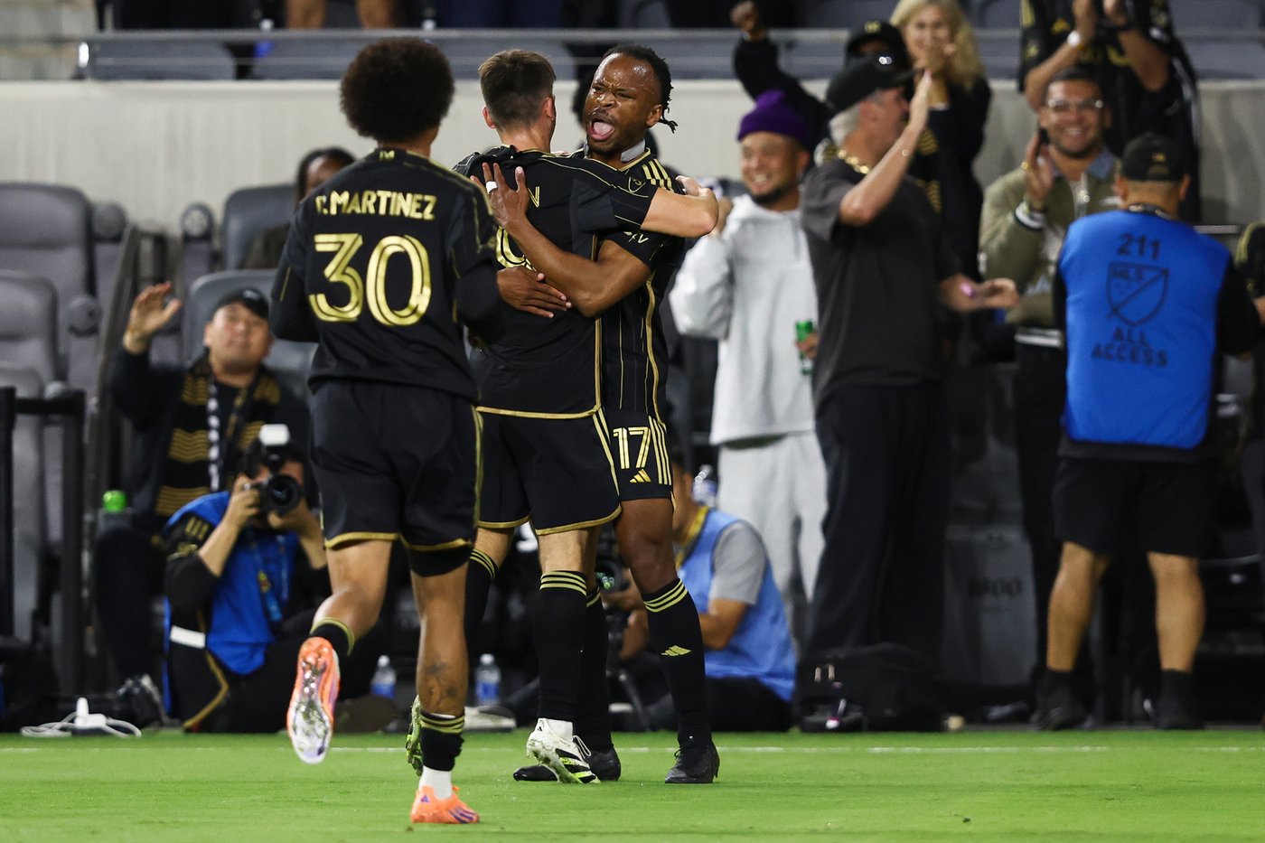 Toronto FC's string of eight straight draws ends in 2-0 loss to surging LAFC | iNFOnews.ca Toronto FC's string of eight straight draws ends in 2-0 loss to surging LAFC | iNFOnews.ca