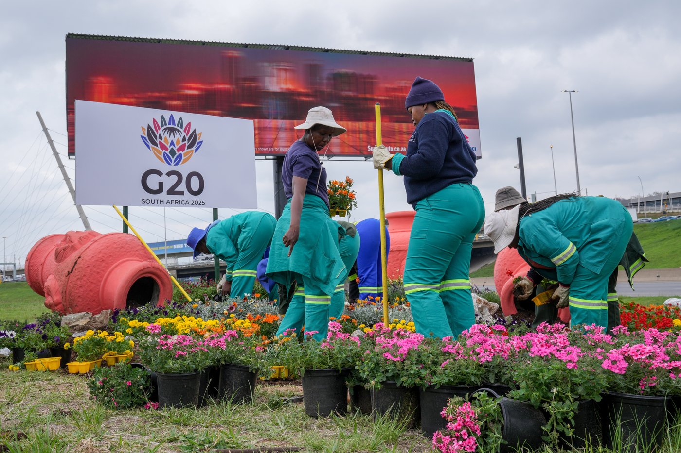 South Africa deploys 3,500 extra police officers and braces for protests around the G20 summit | iNFOnews.ca