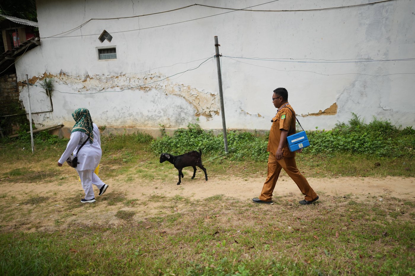 Halal concerns drive vaccine hesitancy as Indonesia fights measles outbreak | iNFOnews.ca