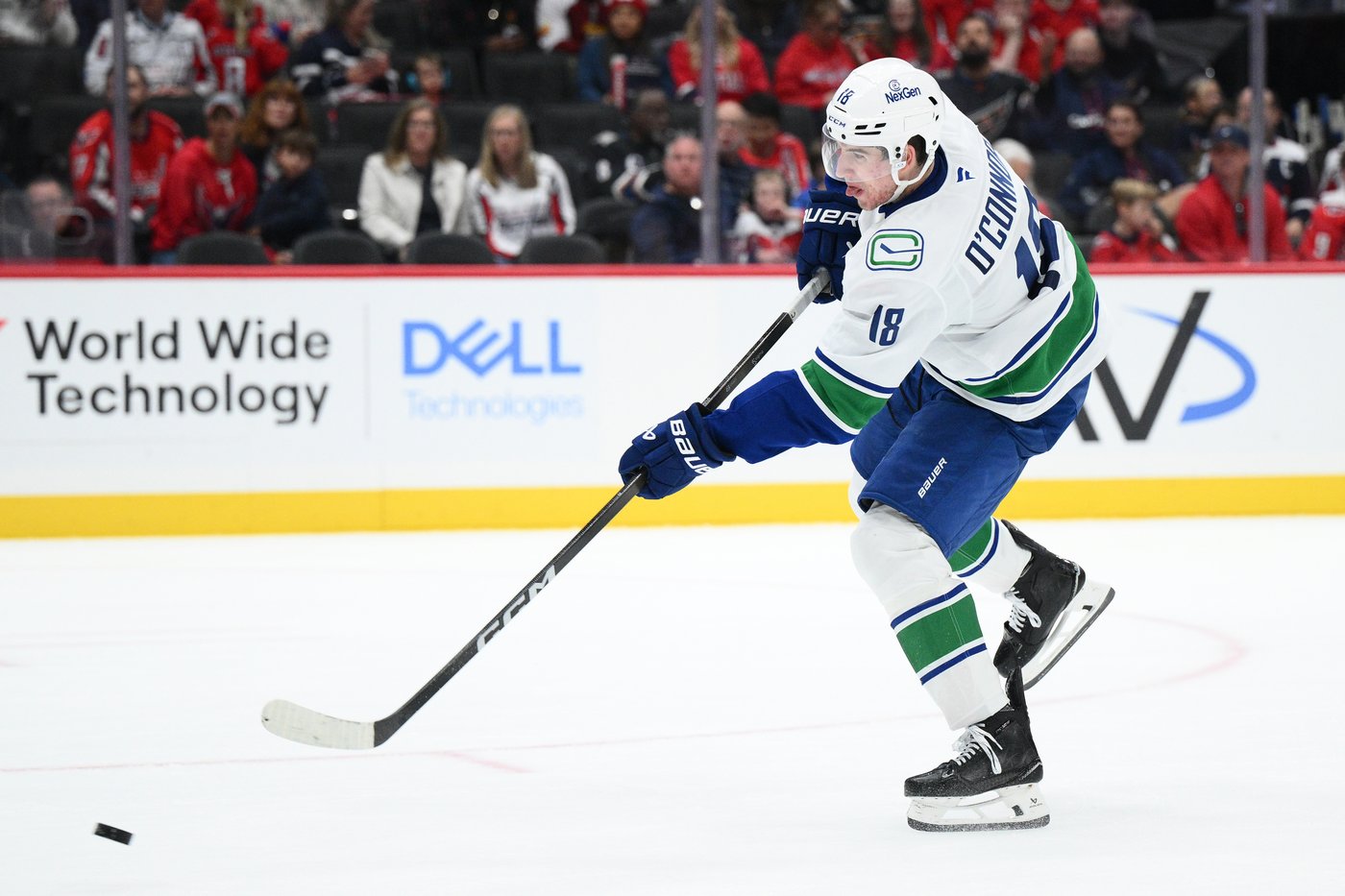 Canucks score 3 in the first, snap Washington's 4-game winning streak with a 4-3 victory | iNFOnews.ca Canucks score 3 in the first, snap Washington's 4-game winning streak with a 4-3 victory | iNFOnews.ca