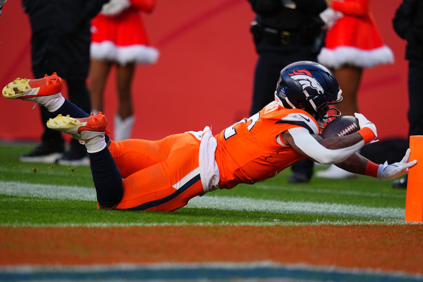Broncos' Christmas wish: A win in Kansas City after a rare loss snaps their 11-game winning streak | iNFOnews.ca