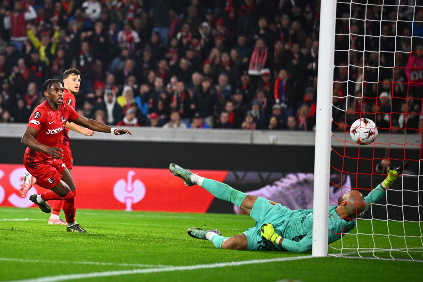 Antony's late equalizer for Real Betis denies Nottingham Forest a win in Europa League | iNFOnews.ca