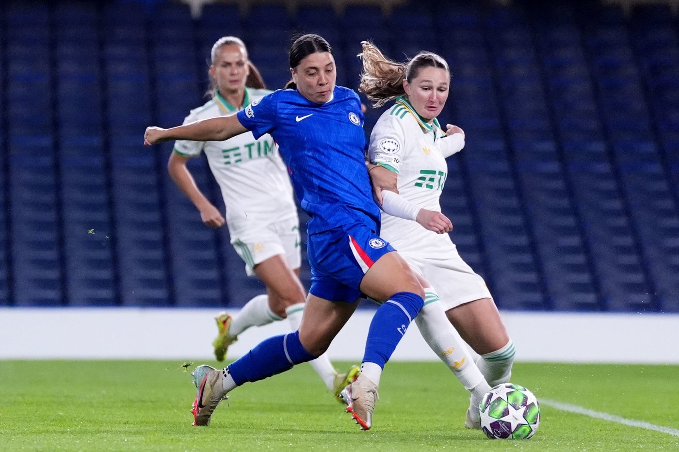 Barcelona and Lyon top Women's Champions League standings, Chelsea routs Roma | iNFOnews.ca Barcelona and Lyon top Women's Champions League standings, Chelsea routs Roma | iNFOnews.ca