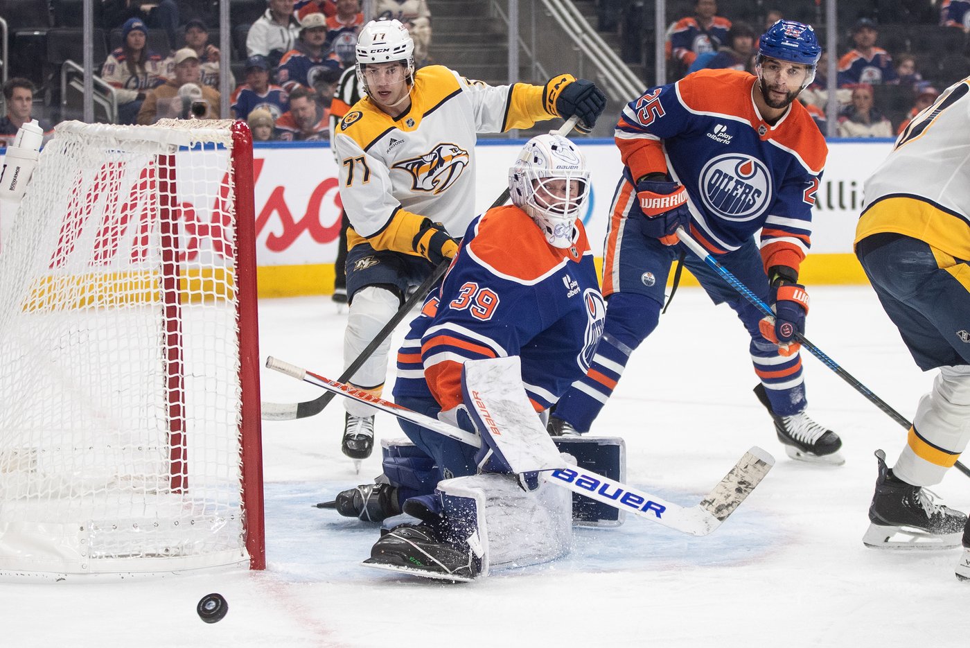 McDavid nets hat trick as Oilers drill Predators 6-2 | iNFOnews.ca McDavid nets hat trick as Oilers drill Predators 6-2 | iNFOnews.ca