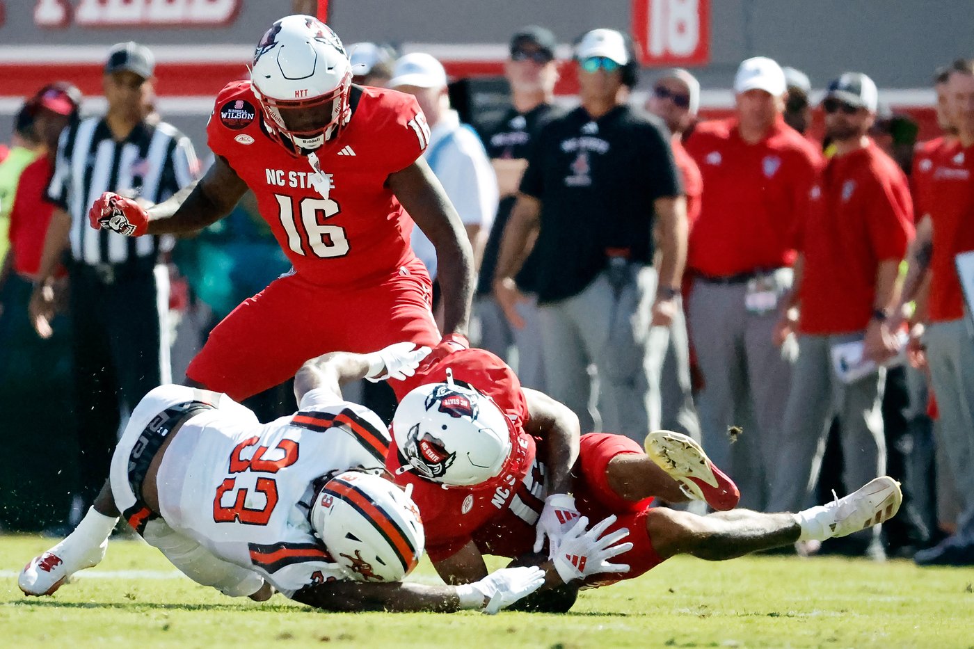 Bailey throws for four TDs as N.C. State rolls past Campbell 56-10 | iNFOnews.ca