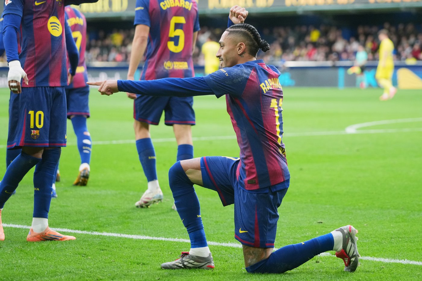 Raphinha and Yamal score as Spanish leader Barcelona beats Villarreal | iNFOnews.ca