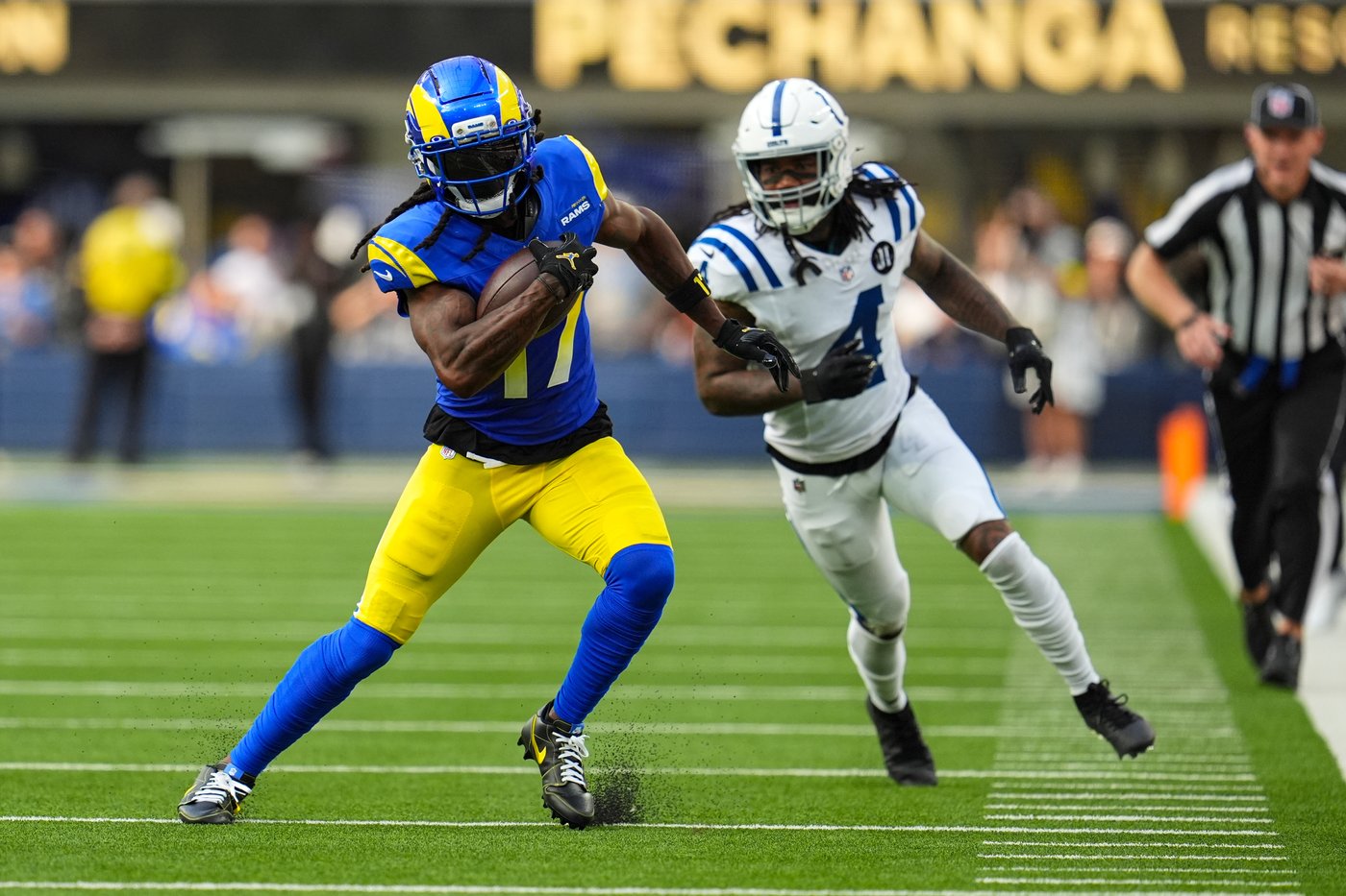 Colts cornerback Xavien Howard ends comeback amid poor performance through 1st 4 games | iNFOnews.ca
