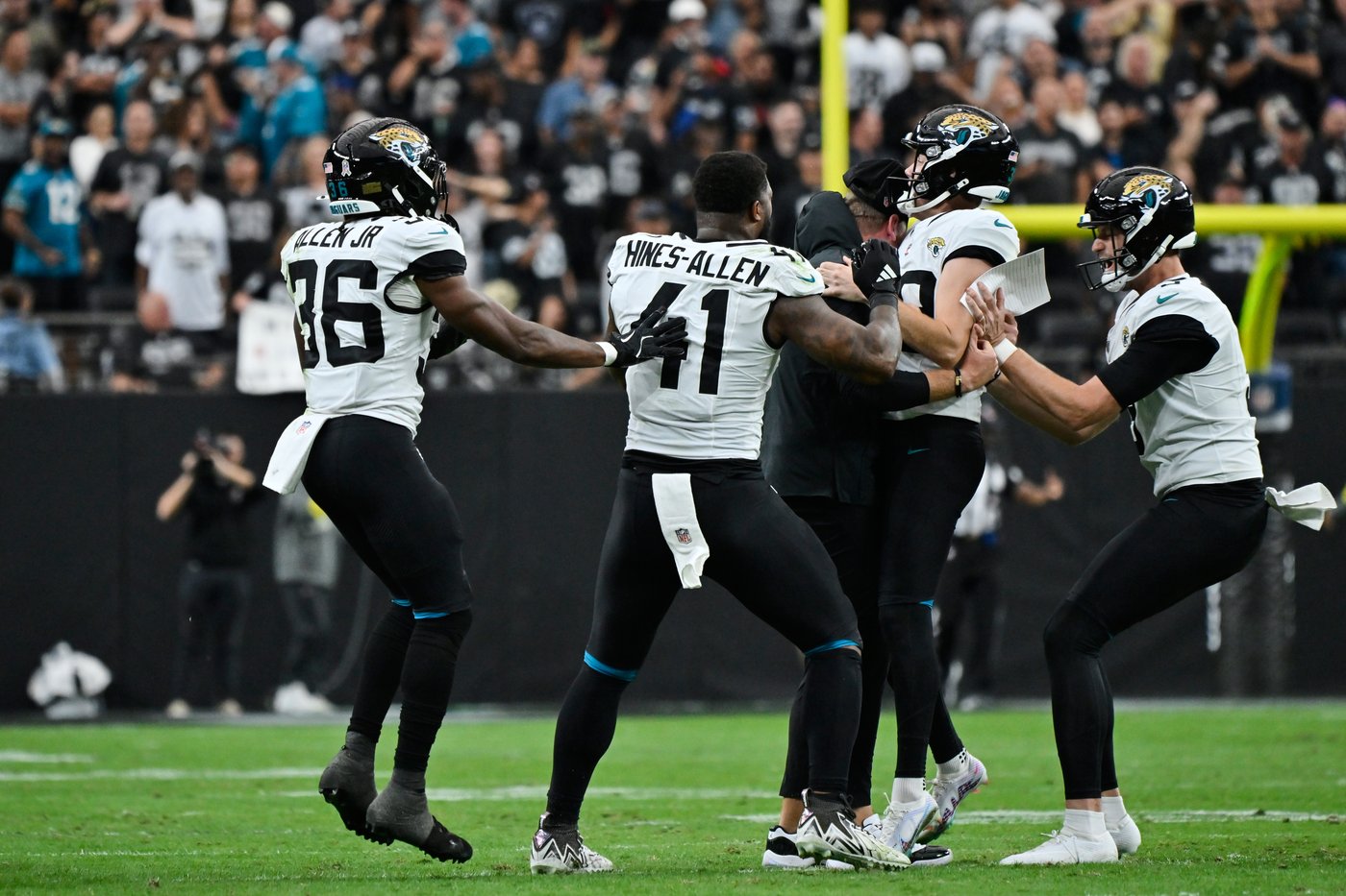 Jaguars' Cam Little kicks a 68-yard field goal to break Justin Tucker's NFL record | iNFOnews.ca