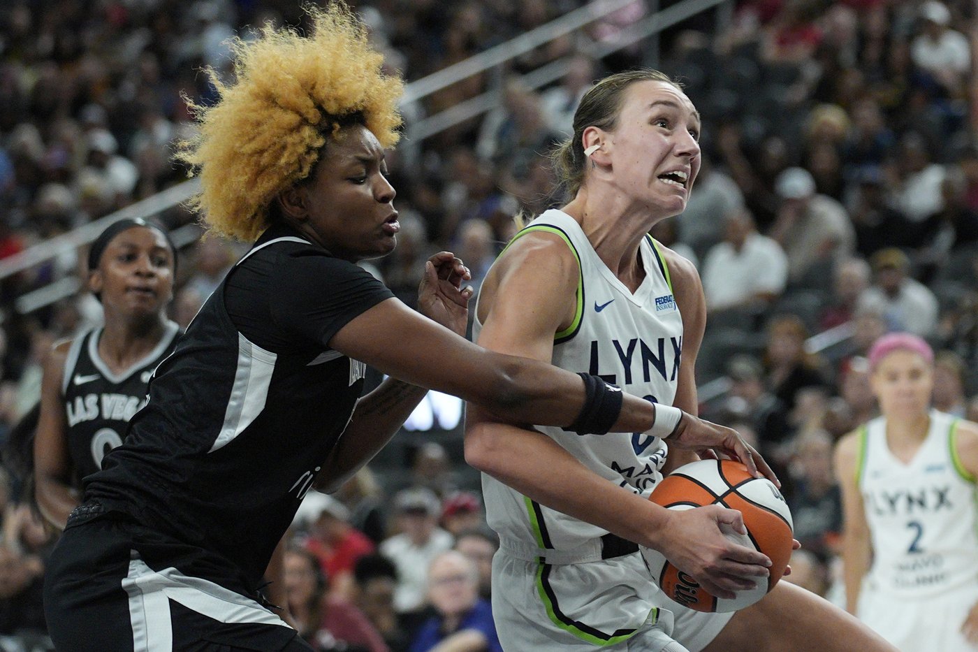 A'ja Wilson scores 31, Aces moves into a second-place tie in WNBA standings with win over Lynx | iNFOnews.ca