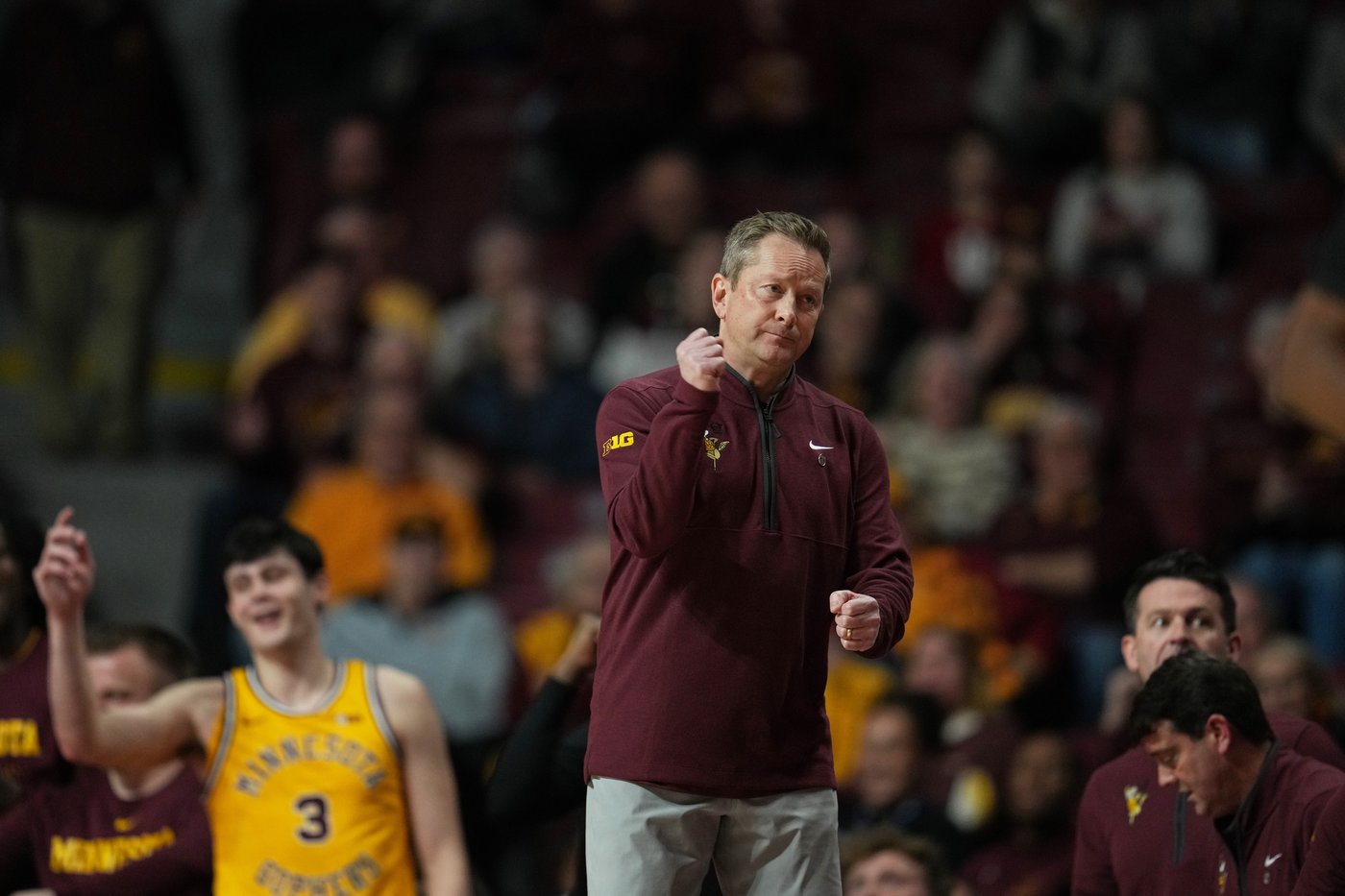 Minnesota upsets No. 22 Indiana 73-64 in Big Ten debut for Medved as DeVries suffers first loss | iNFOnews.ca