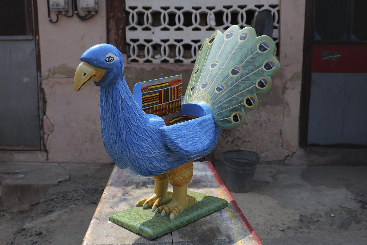 Photos show Ghana's fantasy coffins as a stylish final rest | iNFOnews.ca
