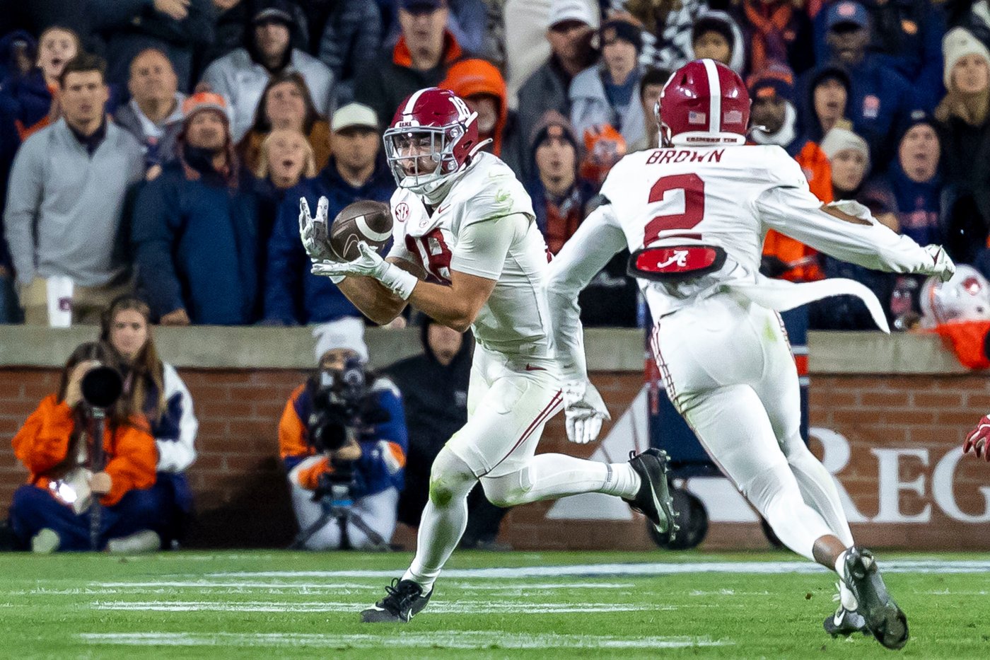 No. 10 Alabama escapes Auburn with a 27-20 victory thanks to Simpson-Horton connection | iNFOnews.ca