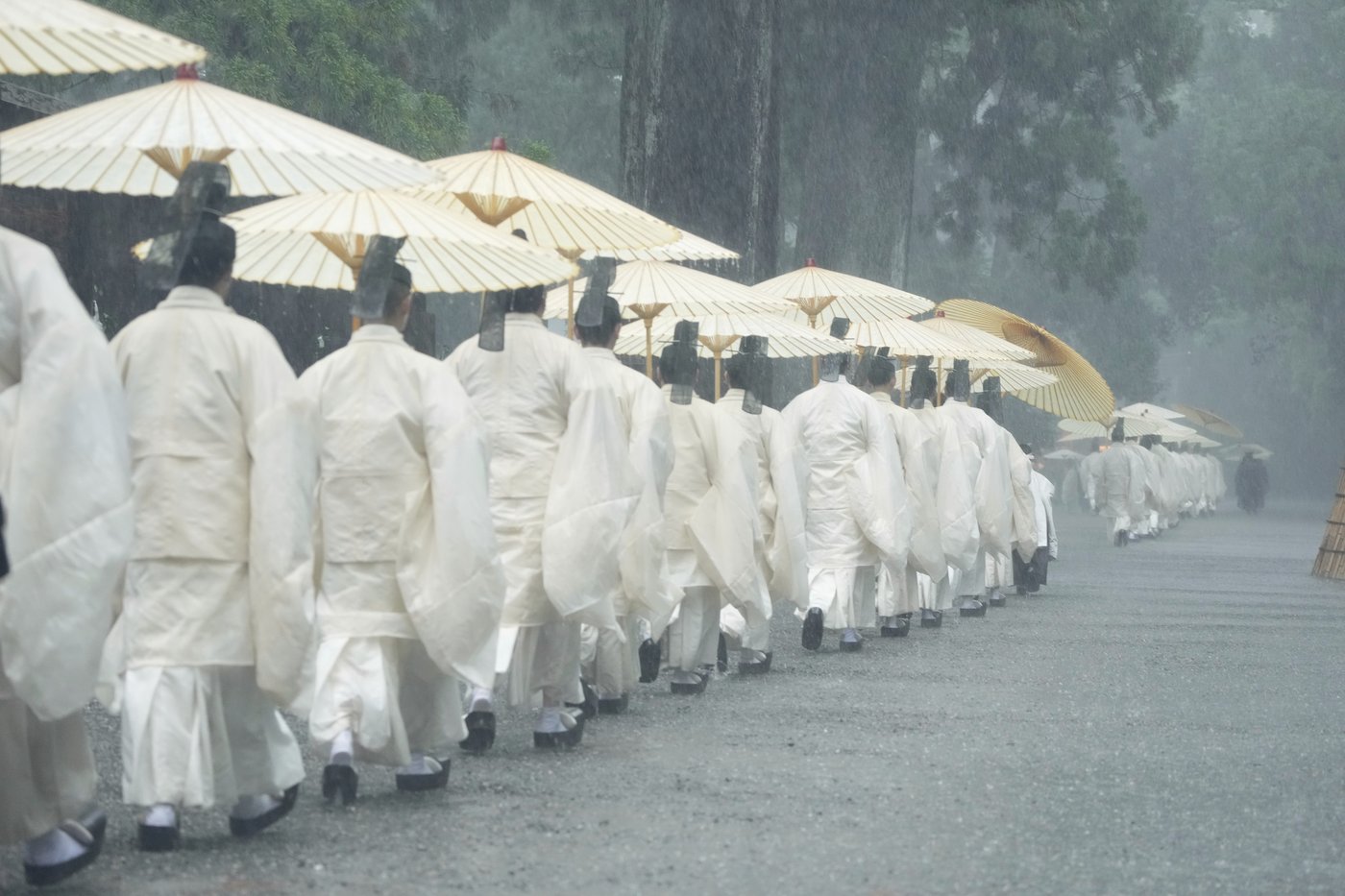 Photos show historic Japanese shrine that is torn down and rebuilt every 20 years | iNFOnews.ca