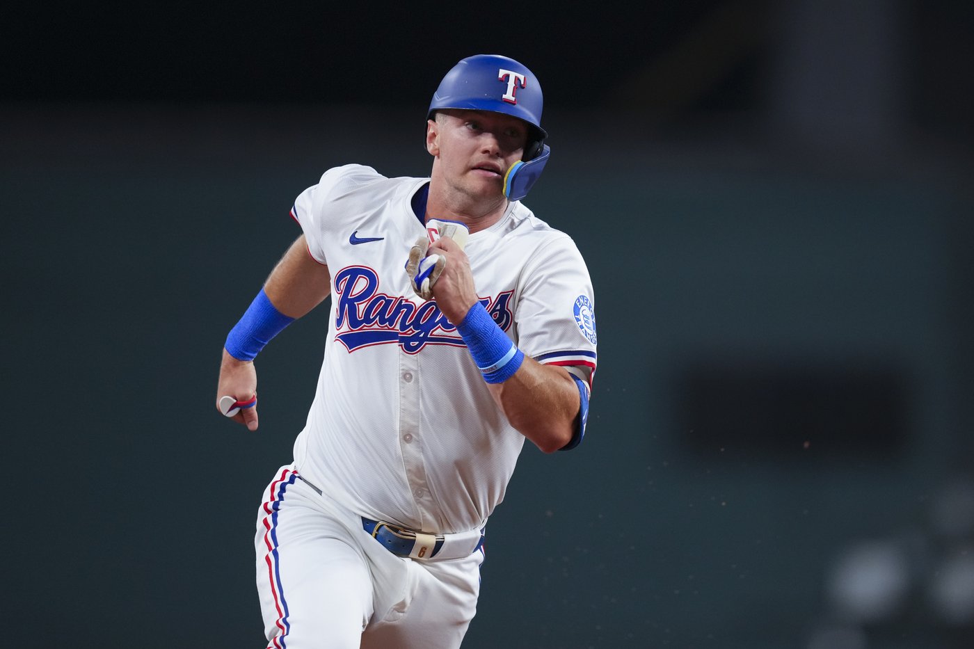 Michael Helman hits 2-run HR, make catch to prevent 2-run HR, as Rangers beat Brewers 5-4 | iNFOnews.ca Michael Helman hits 2-run HR, make catch to prevent 2-run HR, as Rangers beat Brewers 5-4 | iNFOnews.ca