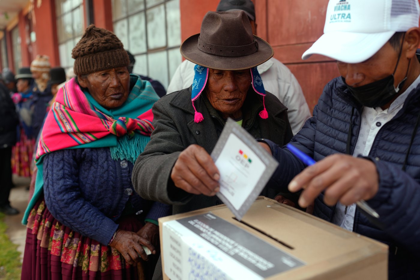 Bolivians vote for change after 20 years of one-party rule, in photos | iNFOnews.ca
