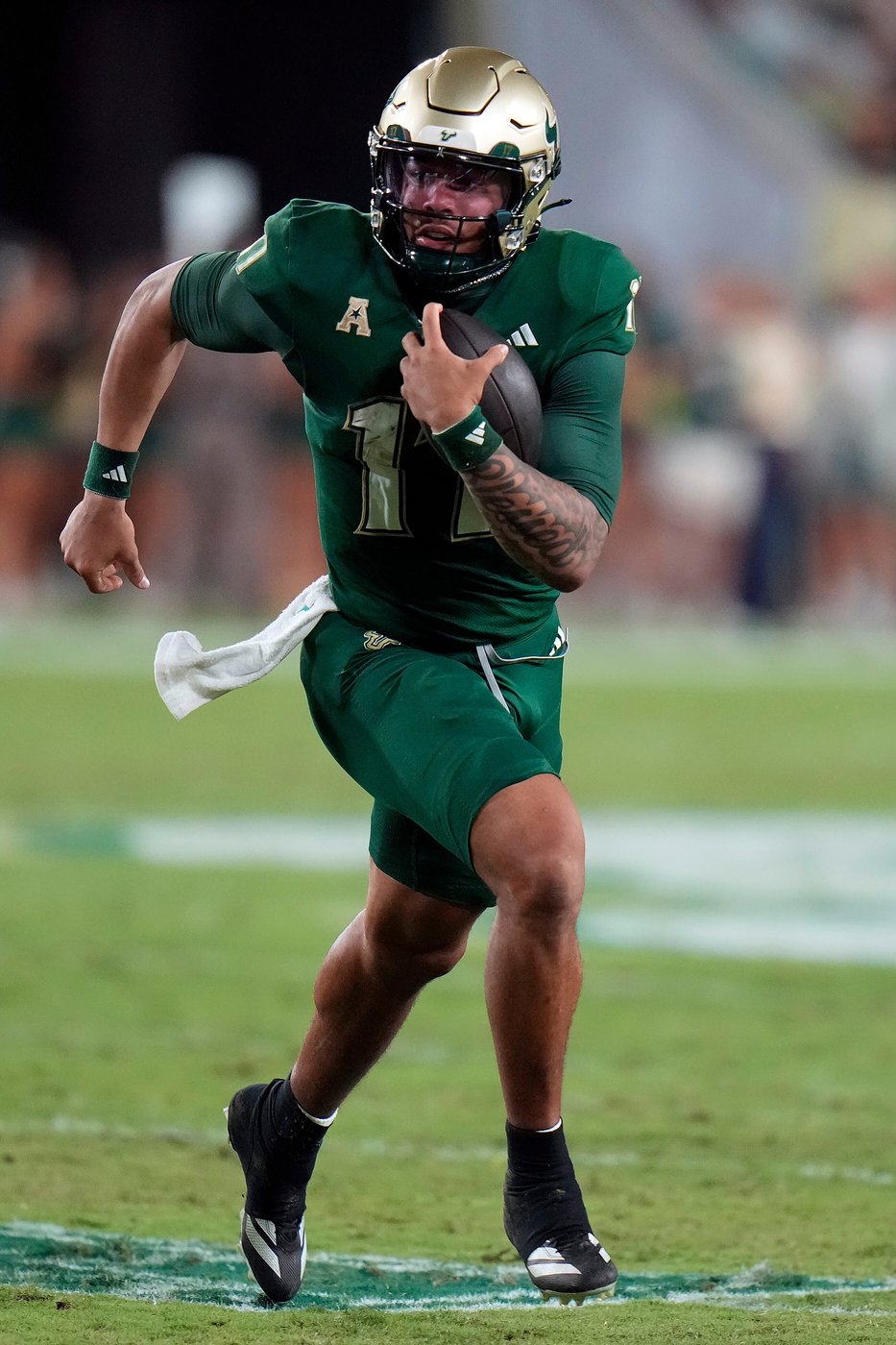 Byrum Brown, No. 19 South Florida run over Florida Atlantic, 48-13 | iNFOnews.ca