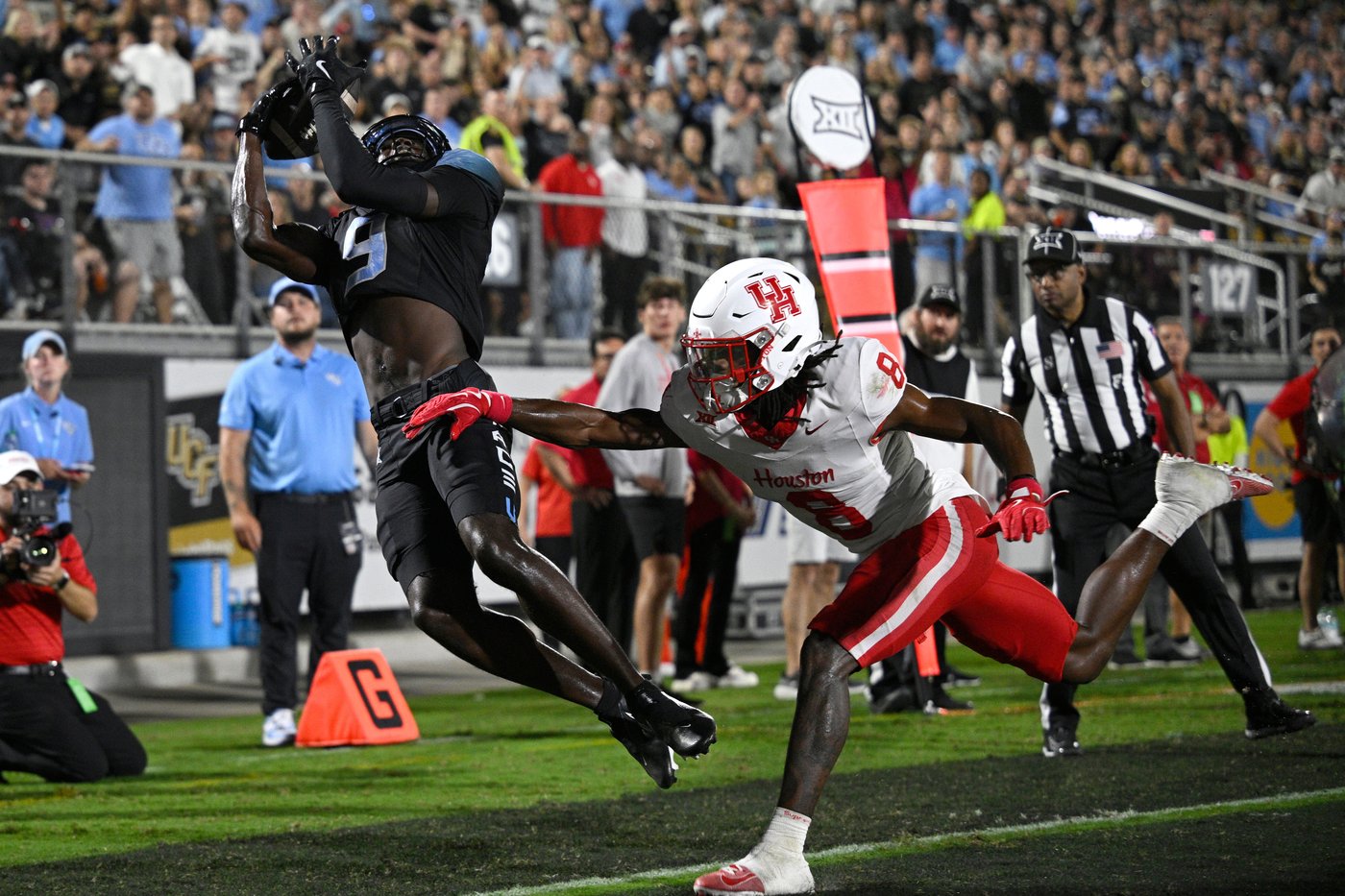 Houston's defense holds on to upend UCF 30-27 after late field goal by Ethan Sanchez | iNFOnews.ca Houston's defense holds on to upend UCF 30-27 after late field goal by Ethan Sanchez | iNFOnews.ca