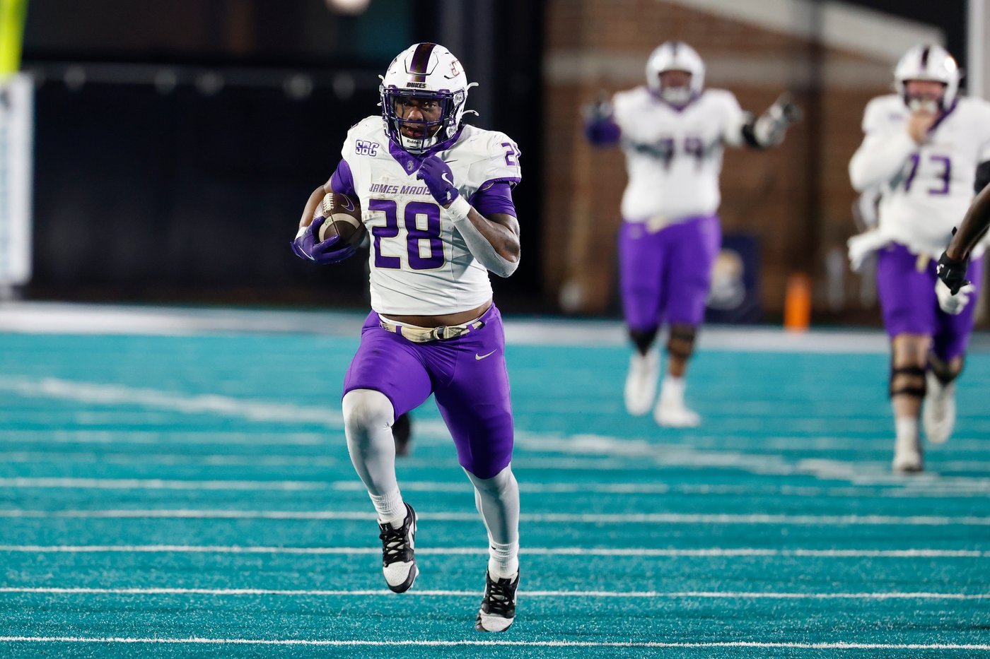 No. 20 James Madison routs Coastal Carolina 59-10 to complete perfect Sun Belt regular season | iNFOnews.ca