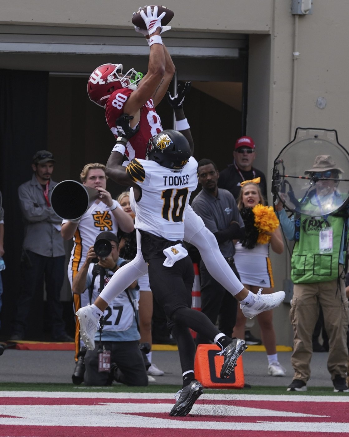 Mendoza's 4 TD passes power No. 23 Indiana to a 56-9 rout of Kennesaw State | iNFOnews.ca Mendoza's 4 TD passes power No. 23 Indiana to a 56-9 rout of Kennesaw State | iNFOnews.ca
