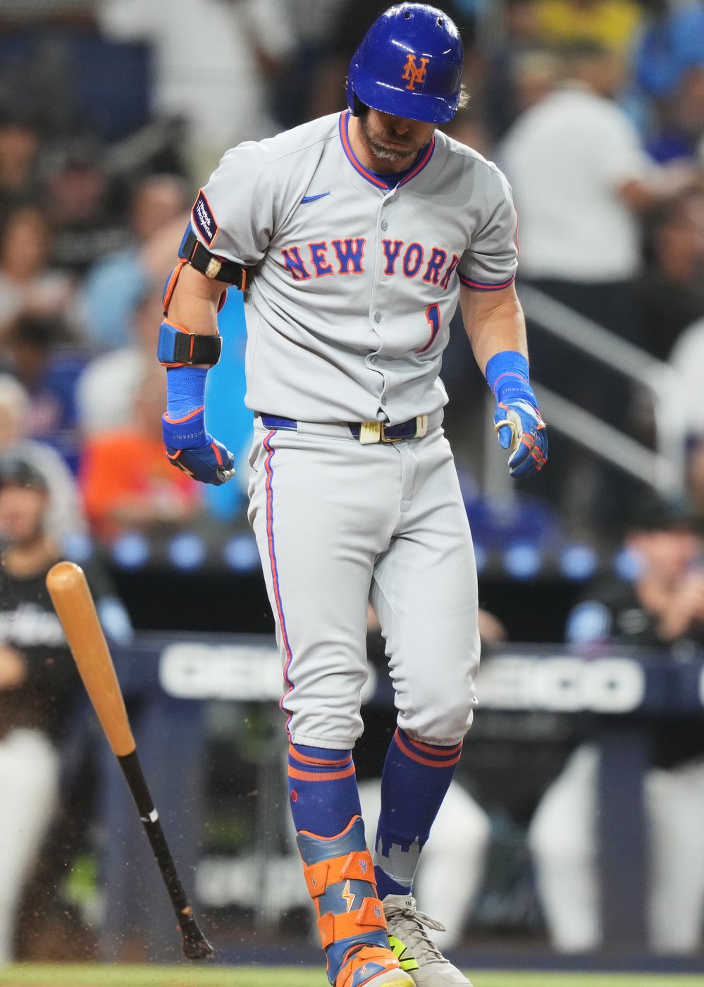 Alcantara pitches into 8th inning, Norby homers in Marlins' 6-2 win over Mets | iNFOnews.ca