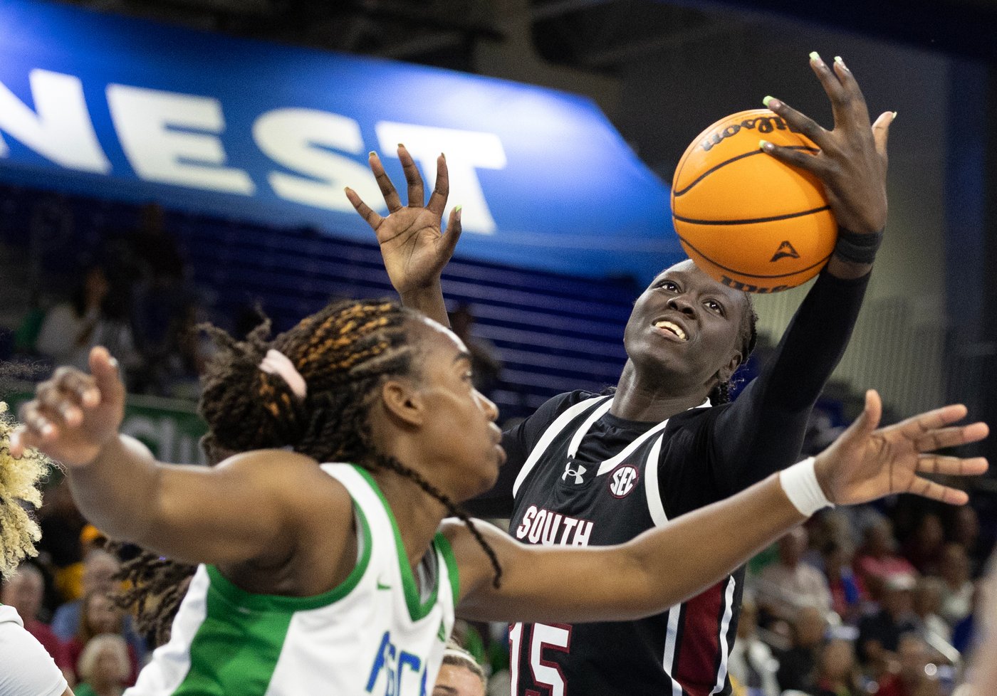 No. 3 South Carolina overpowers Florida Gulf Coast 105-43 | iNFOnews.ca No. 3 South Carolina overpowers Florida Gulf Coast 105-43 | iNFOnews.ca
