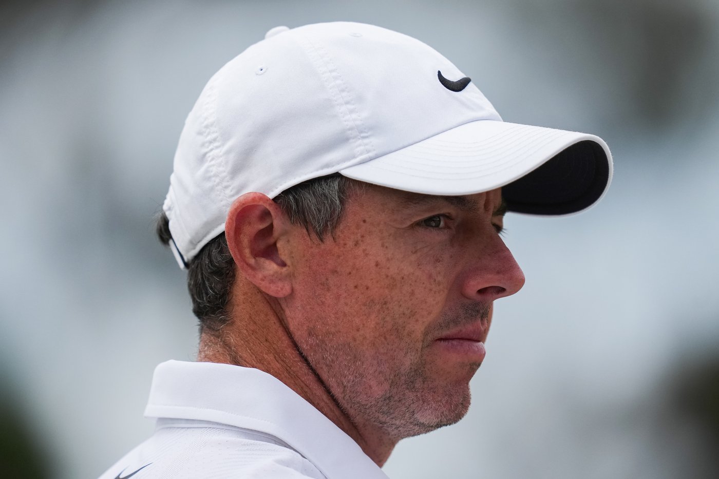 Banana peel moment! A slippery slope for McIlroy during his 3rd round at the Australian Open | iNFOnews.ca Banana peel moment! A slippery slope for McIlroy during his 3rd round at the Australian Open | iNFOnews.ca