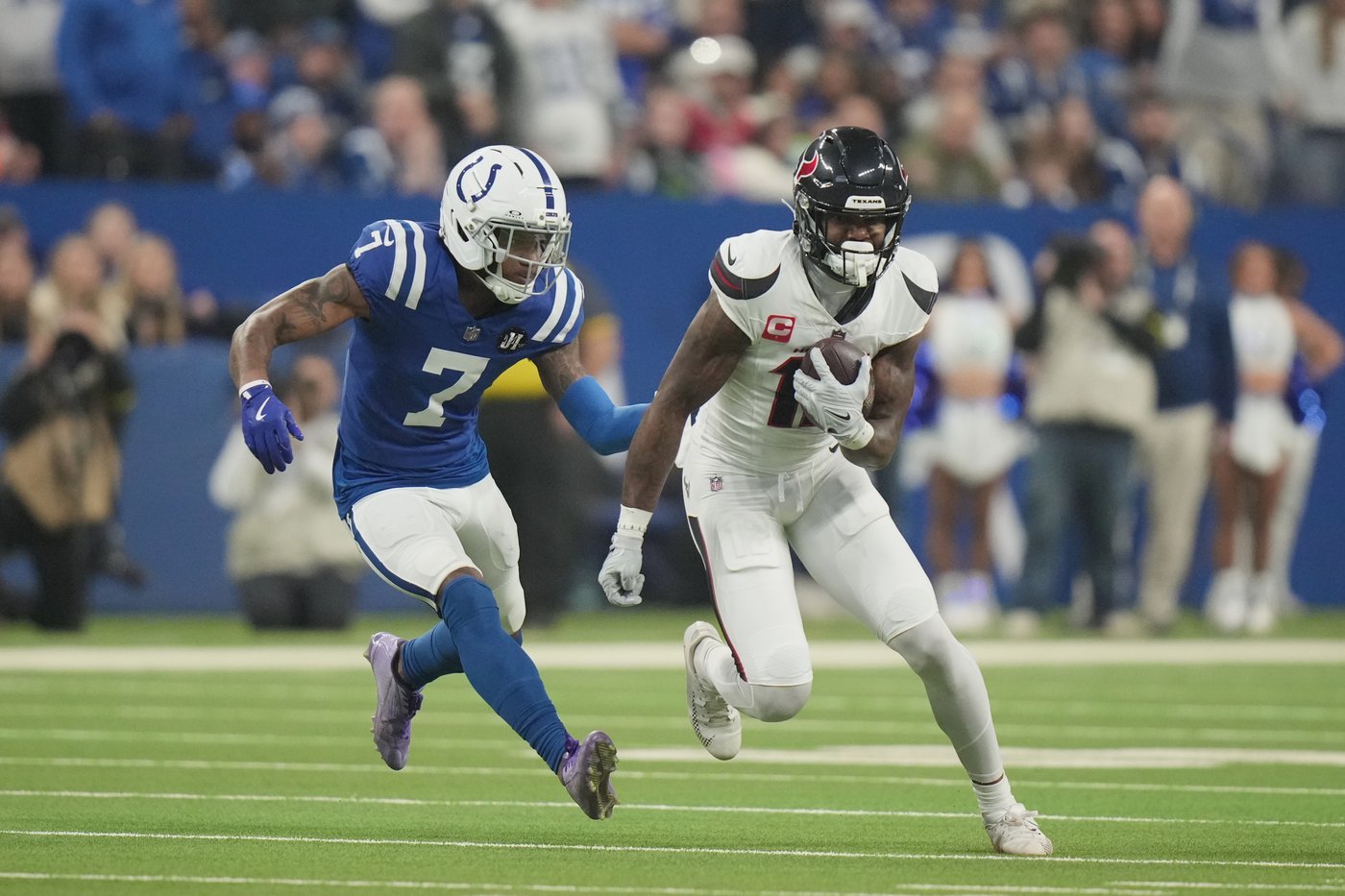 Reeling Colts looking for answers to sluggish offense, Gardner's injury | iNFOnews.ca