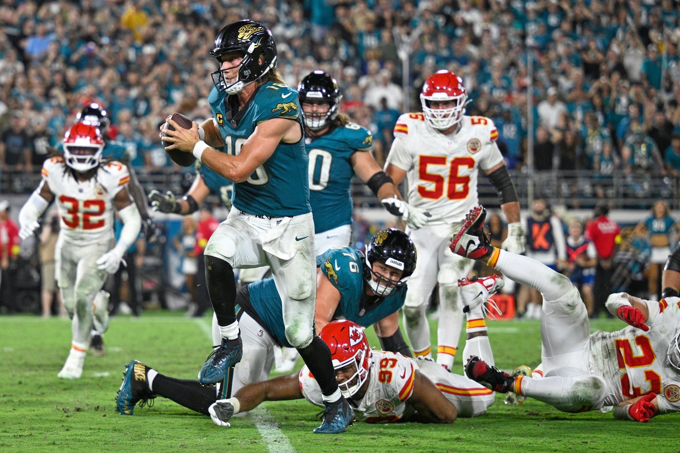 Chiefs' penalty woes continue in loss to Jaguars, their third straight one-score defeat | iNFOnews.ca