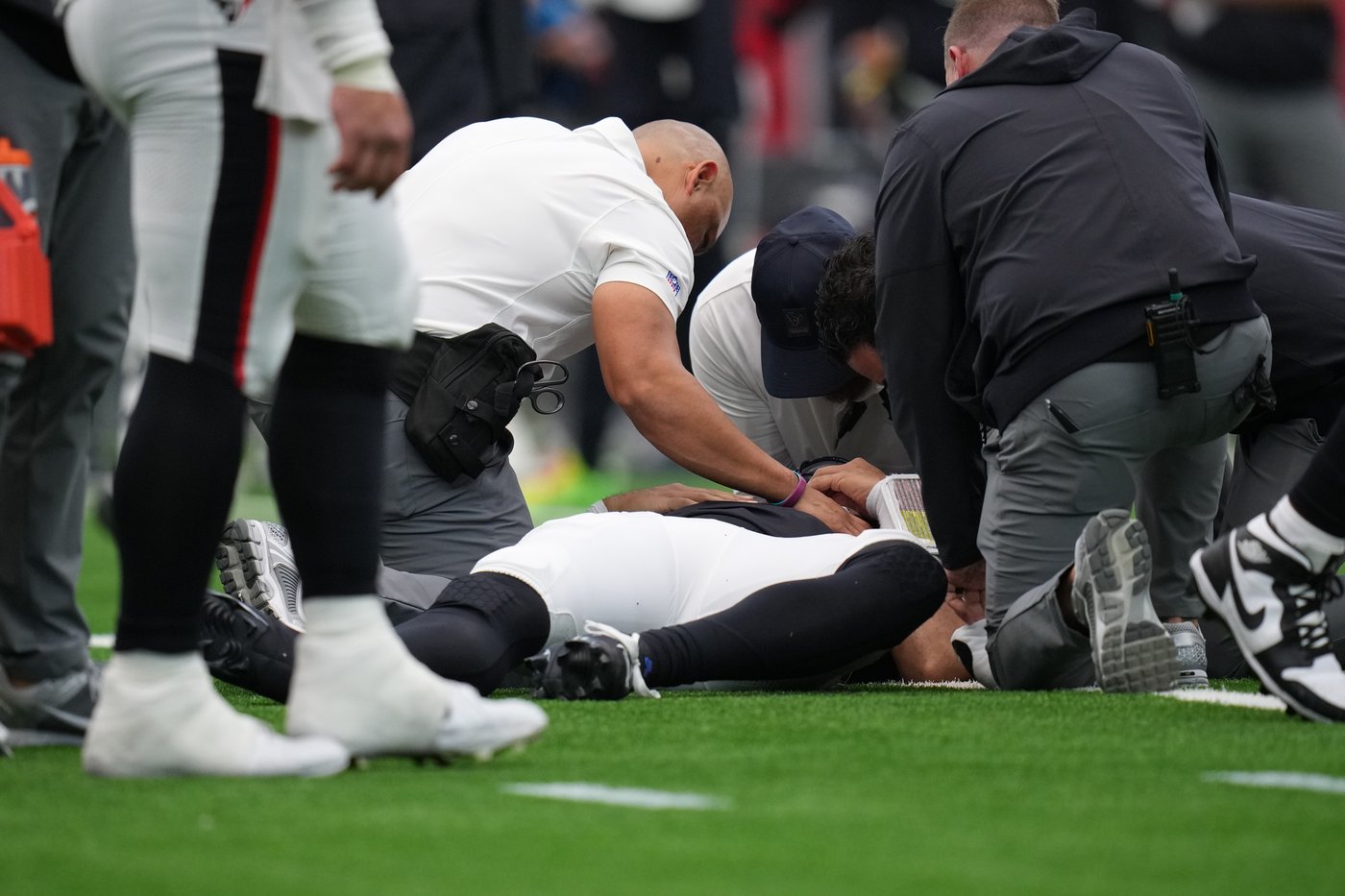 Texans QB C.J. Stroud leaves loss against Broncos with a concussion | iNFOnews.ca Texans QB C.J. Stroud leaves loss against Broncos with a concussion | iNFOnews.ca