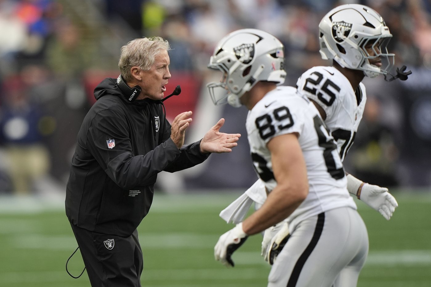Chargers' Herbert takes on Raiders' defense in Monday night matchup | iNFOnews.ca