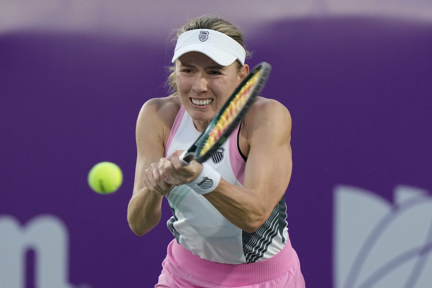 Świątek overcomes serving errors to win Korea Open title against Alexandrova | iNFOnews.ca