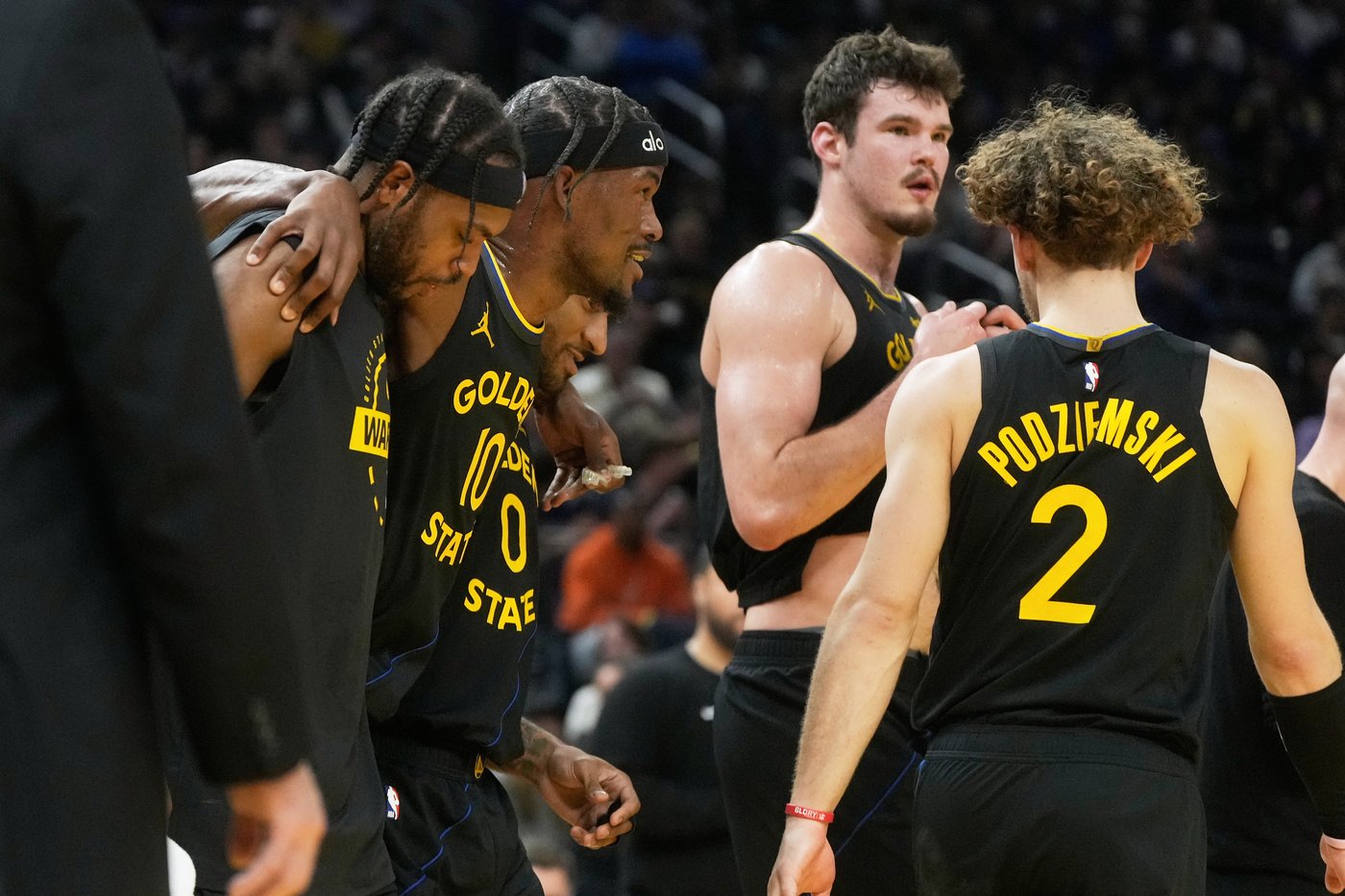 Warriors guard Jimmy Butler tears ACL in his right knee and will miss remainder of season | iNFOnews.ca