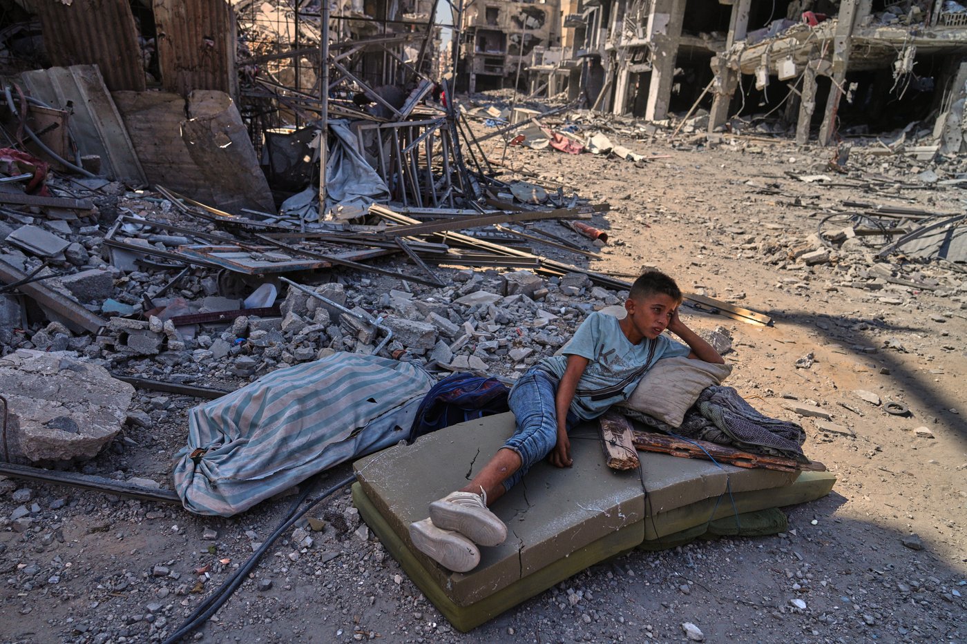 Returning to ruins: Photos of Palestinian families going home | iNFOnews.ca