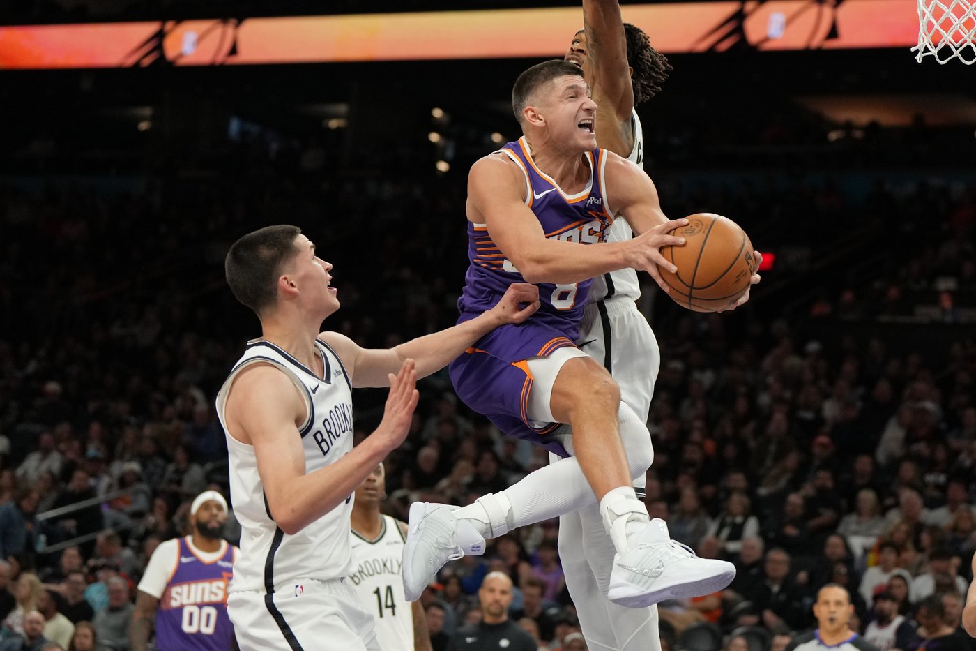 Suns beat Nets 106-102 after teams scuffle late in fourth quarter | iNFOnews.ca