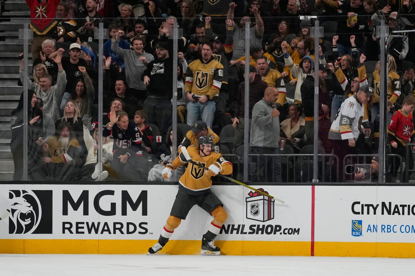 Senators edge Golden Knights 4-3 in shootout for rare victory at Vegas | iNFOnews.ca