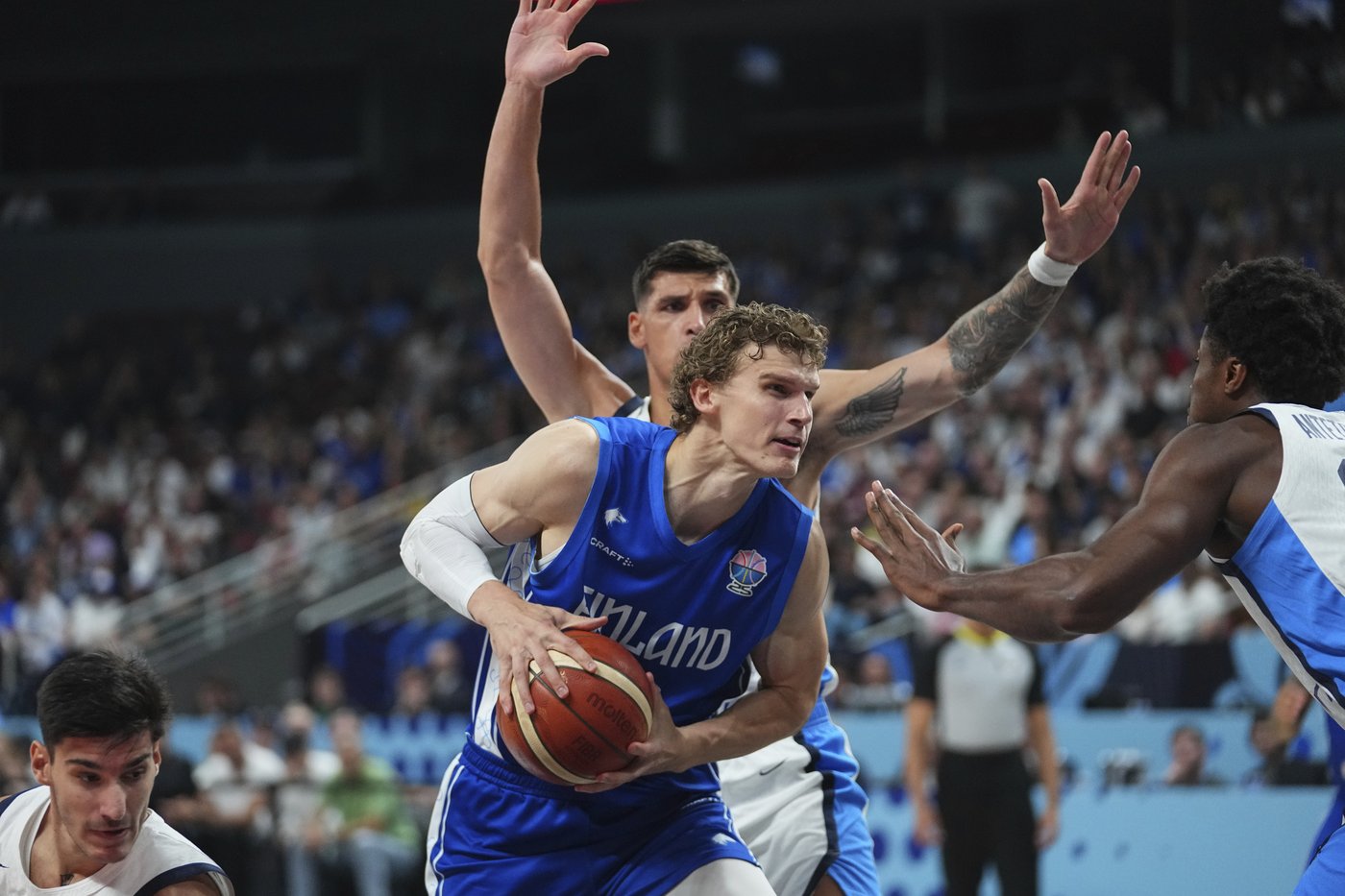 Schröder takes over late, Germany tops Turkey 88-83 for EuroBasket gold. Greece, Giannis win bronze | iNFOnews.ca