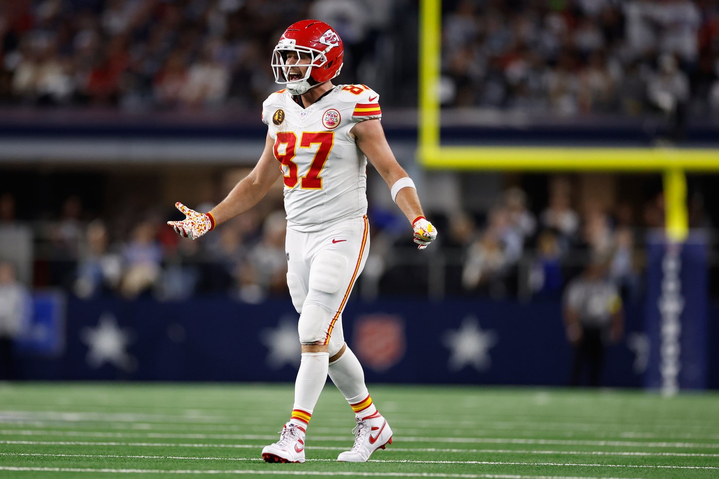 Derrick Henry and Travis Kelce among 32 nominees for Walter Payton NFL Man of the Year Award | iNFOnews.ca