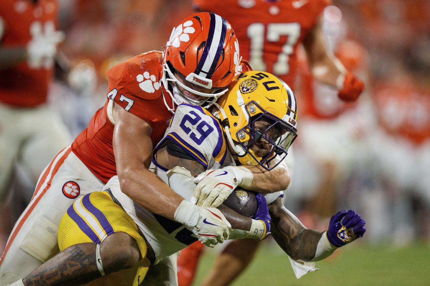 Swinney challenges critics to bring on the hate as No. 8 Clemson looks to bounce back against Troy | iNFOnews.ca
